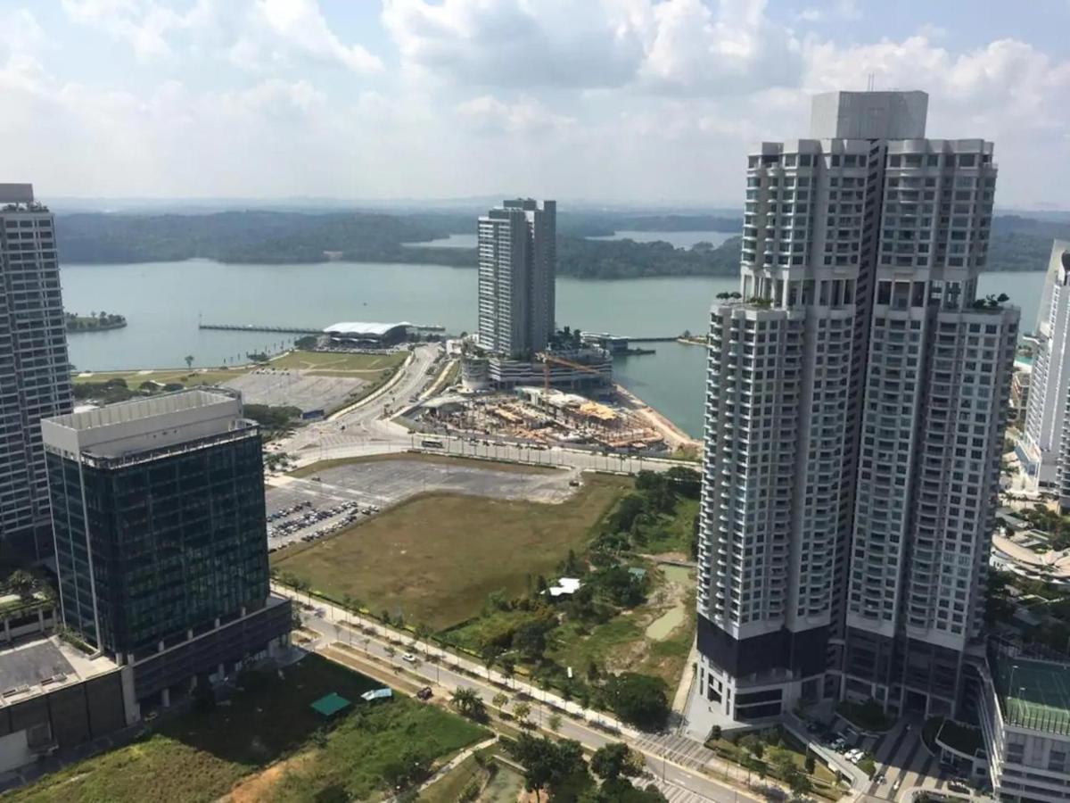 Almas Suite Puteri Harbour-T- Legoland-Jb新山- Sg新加坡 Nusajaya  Exterior photo